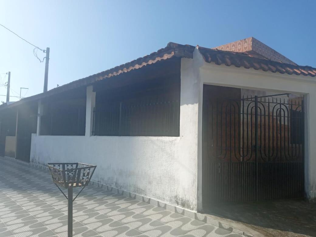 Вилла Casa Para Temporada Na Praia Grande Aprox 100 Mts Da Praia Экстерьер фото